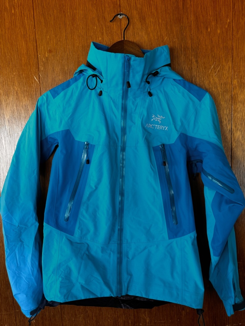 Arc'teryx Women's Hooded Two Tone Blue Goretex Waterproof Jacket XS